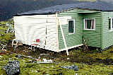 Storarbeid p veggen p tilbygg mot Schierzegga.